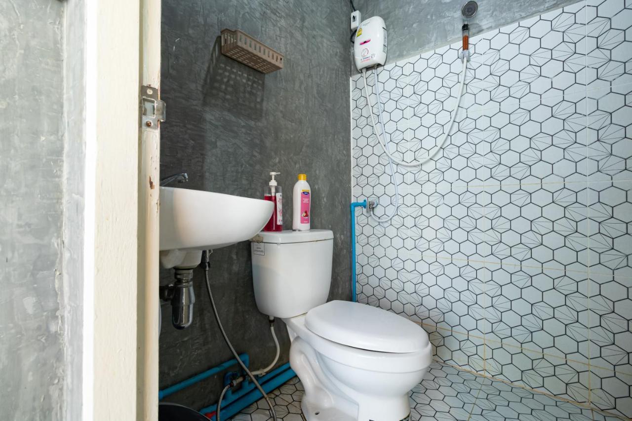The Beds Ever Hostel (Adults Only) Bangkok Ngoại thất bức ảnh