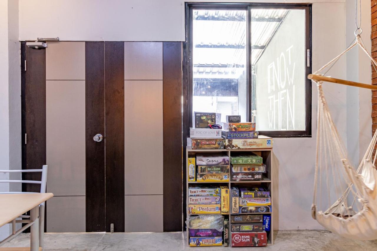 The Beds Ever Hostel (Adults Only) Bangkok Ngoại thất bức ảnh