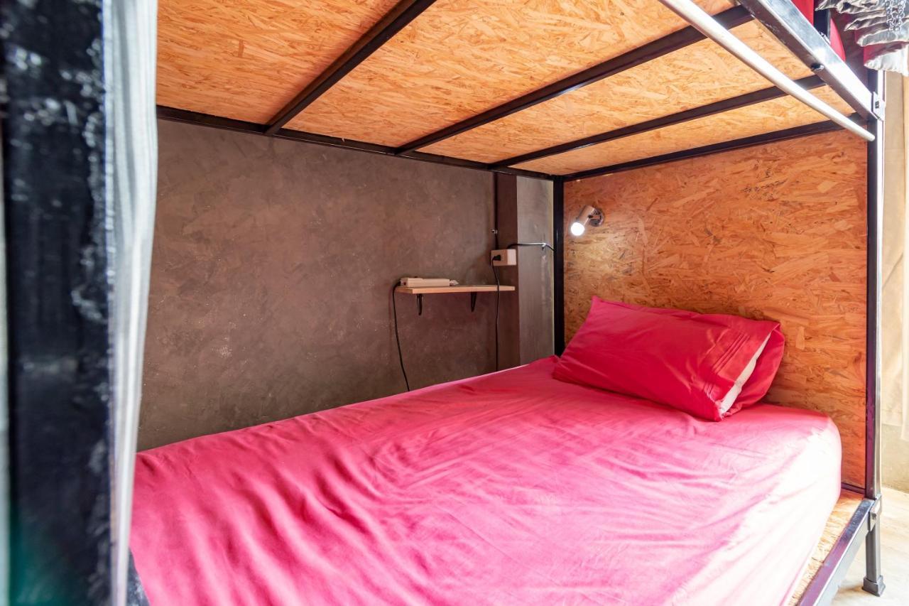 The Beds Ever Hostel (Adults Only) Bangkok Ngoại thất bức ảnh