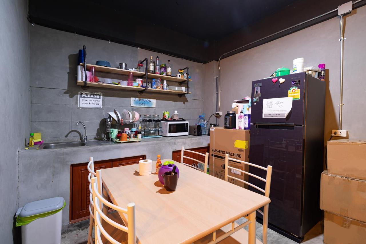 The Beds Ever Hostel (Adults Only) Bangkok Ngoại thất bức ảnh