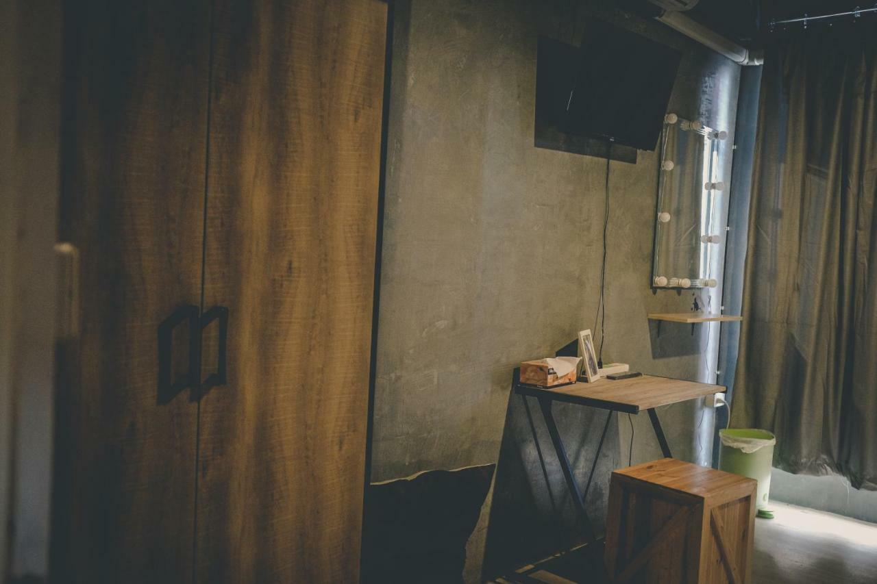 The Beds Ever Hostel (Adults Only) Bangkok Ngoại thất bức ảnh