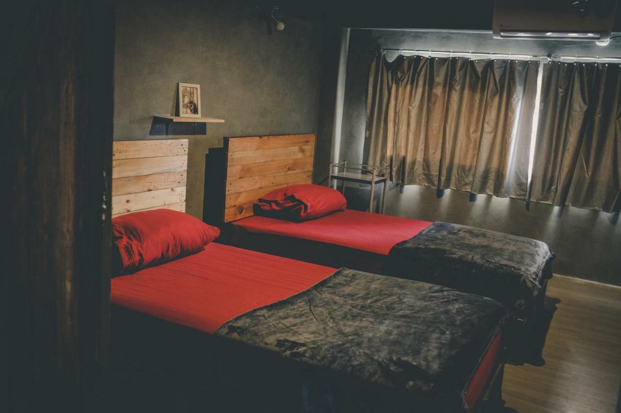 The Beds Ever Hostel (Adults Only) Bangkok Ngoại thất bức ảnh