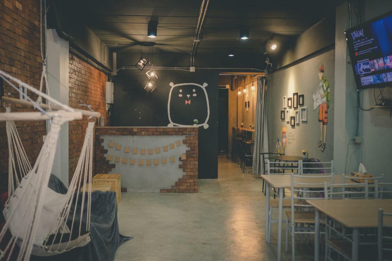 The Beds Ever Hostel (Adults Only) Bangkok Ngoại thất bức ảnh